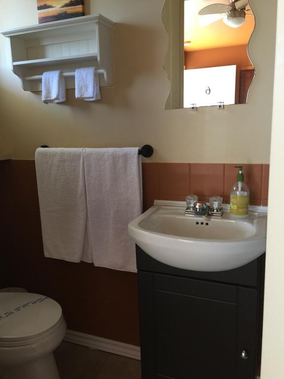 Motel Montgolfiere Jp Saint-Jean-sur-Richelieu Eksteriør billede