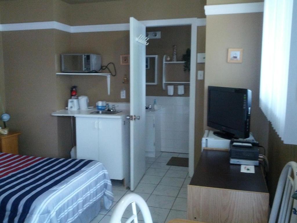 Motel Montgolfiere Jp Saint-Jean-sur-Richelieu Værelse billede