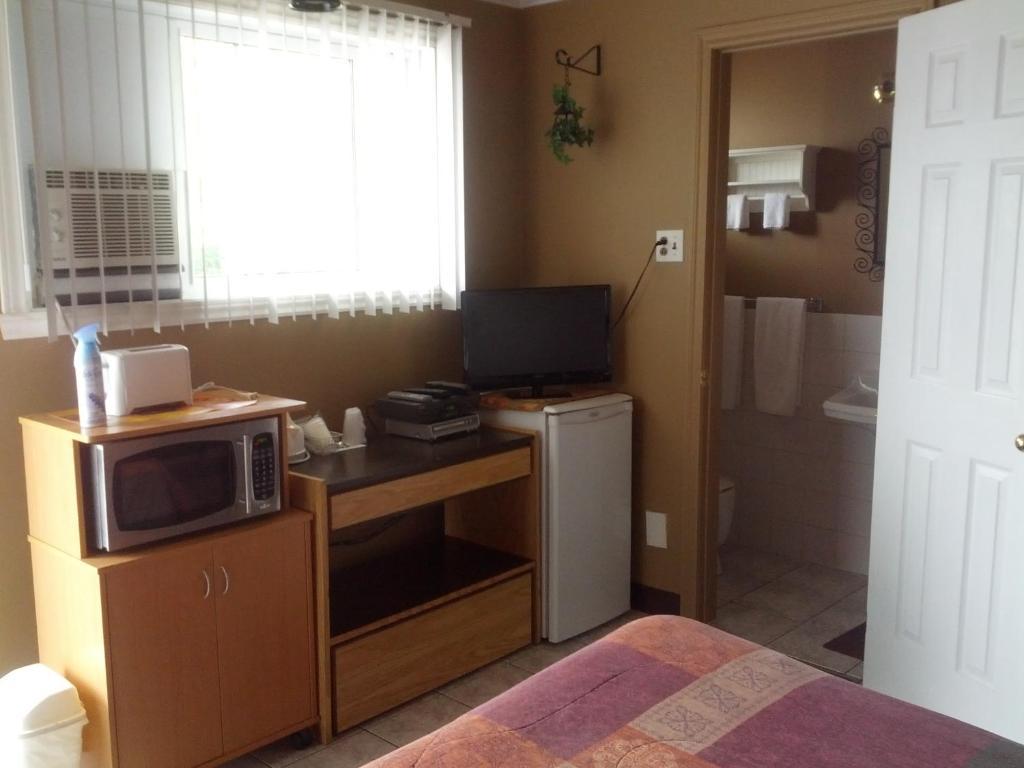 Motel Montgolfiere Jp Saint-Jean-sur-Richelieu Værelse billede